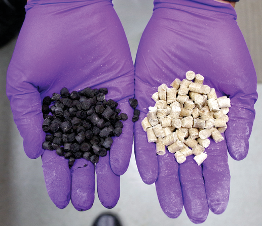Designer biochar (left) and gypsum pretreated biomass (right). Photo by Wei Zheng.