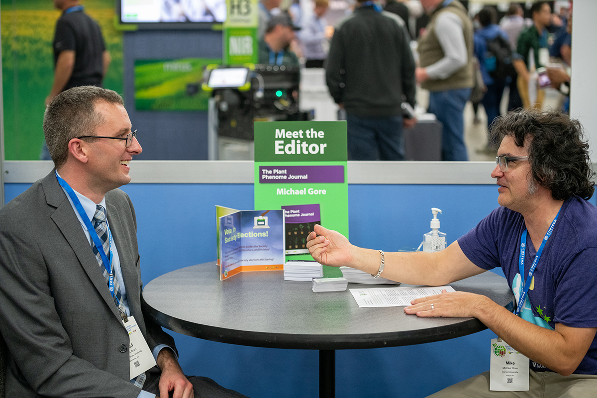 Journal editor meeting with CANVAS attendee