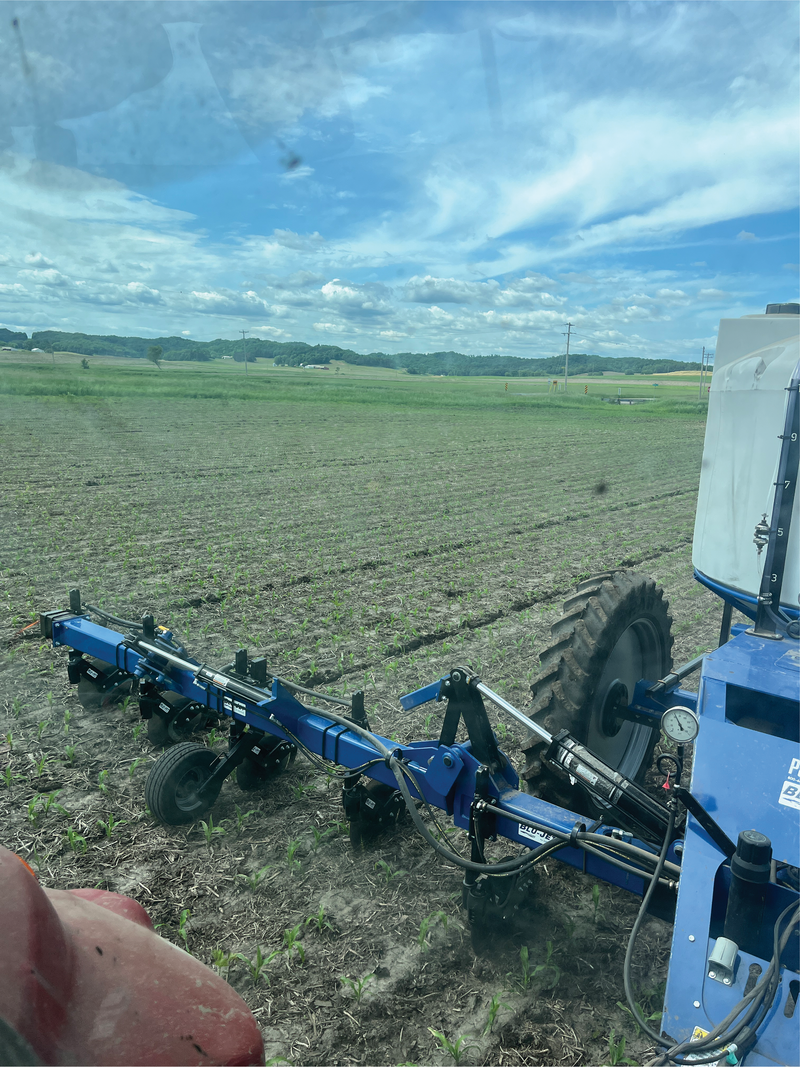 Figure 4. When sidedressing in corn, typically the optimal timing is between V4 and V6, but if getting “rained out” is a concern, getting the N on should be a bigger priority than timing it perfectly in the V4–V6 window.