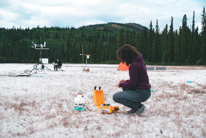 Researchers measure CO2  fluxes and other data at the hydromag- nesite-magnesite playa near Atlin, BC. Photo courtesy of Andrew  Mattock