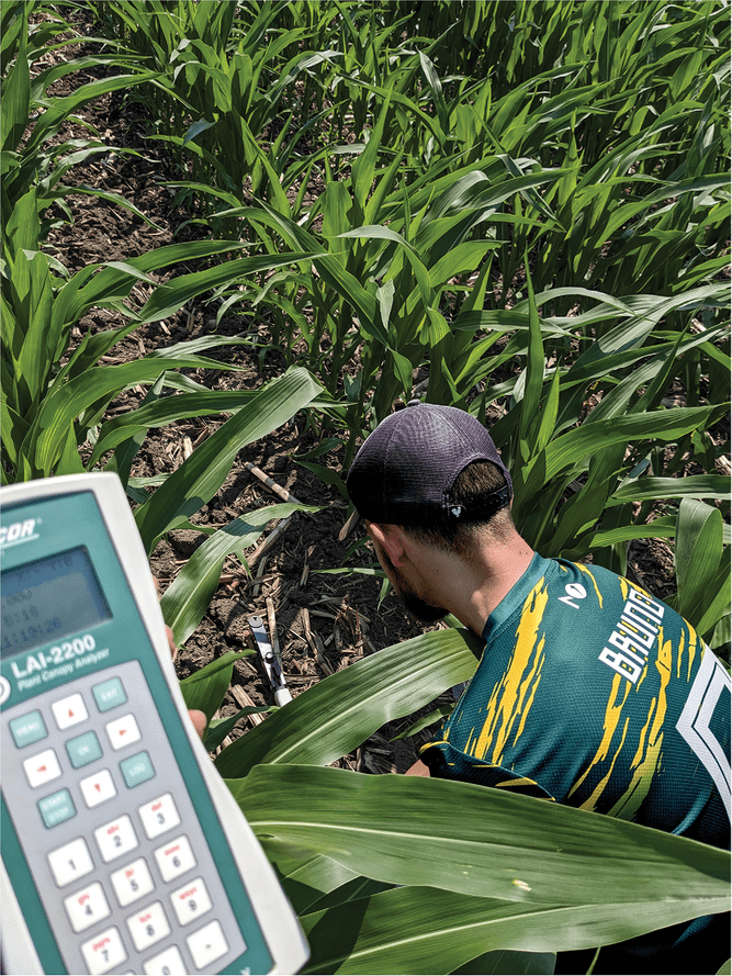 Testing a device in the field prior to actual data collection. Photo by Ana Morales-Ona.