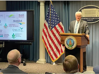 Indiana CCA Barry Fisher speaks during a ceremony recognizing him as the 2022 CCA Conservationist of the Year on Jan. 31, 2023 in Washington, DC.