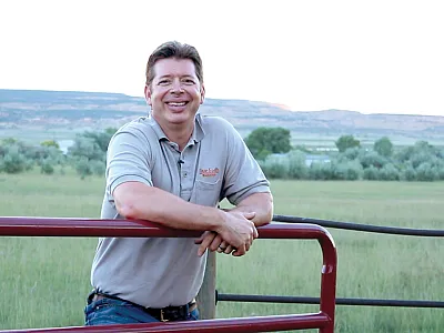 Russel Taylor is Vice-President of Live Earth Products and has 24 years of experience in agribusiness and 10 years as a CCA.