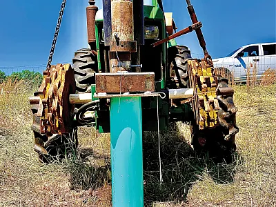 A large intact soil column extracted from a pasture field treated with broiler litter. Photo by Kritika Malhotra, Auburn University.