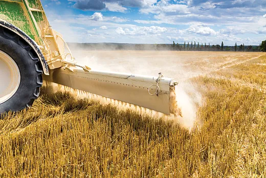 The chemical properties of the soil are a vital aspect of healthy soil. Advances in the liming of acid soils and fertilization were major enabling factors for the Green Revolution. Photo courtesy of Adobe Stock/Stockr.