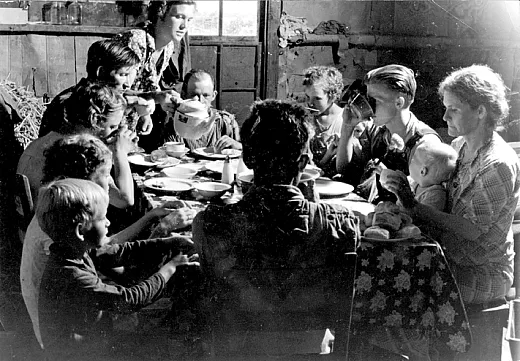 Throughout human history before WWII, large extended families lived and did everything together, having a commitment to support each other over all of lifeâs ups and downs. Photo by Louise Boyle (courtesy of Flickr/Kheel Center) and reprinted here under this license: https://creativecommons.org/licenses/by/2.0/. 