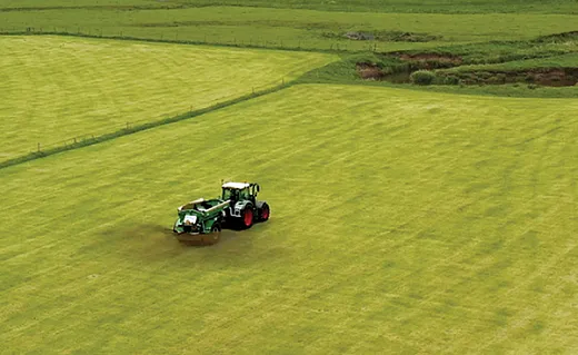 UNDO spreads locally sourced basalt rock on agricultural land using existing farm machinery. Photo courtesy of UNDO.